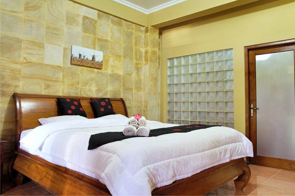 Ndalem Bantul Hotel Yogyakarta Ngoại thất bức ảnh