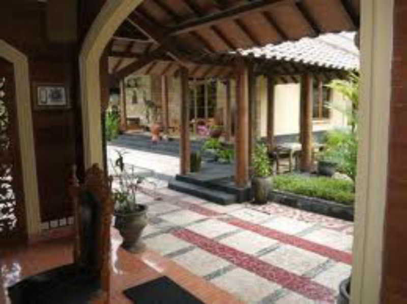 Ndalem Bantul Hotel Yogyakarta Ngoại thất bức ảnh